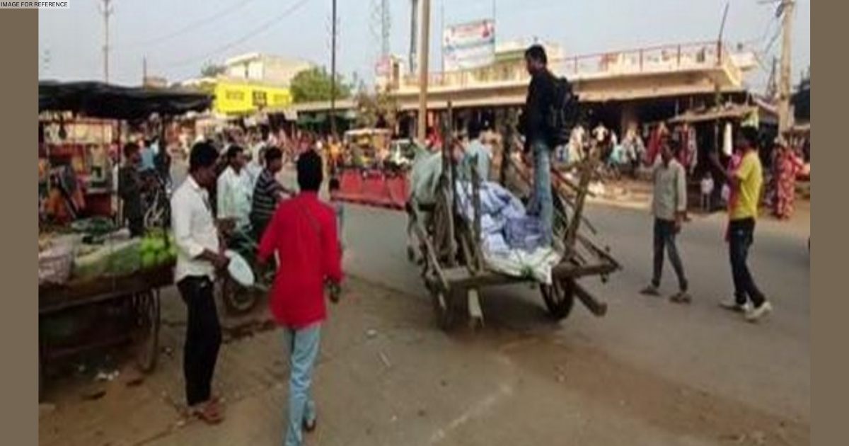 MP: Activist takes 8500 pages of RTI information on bullock cart amid beating of drums in Shivpuri